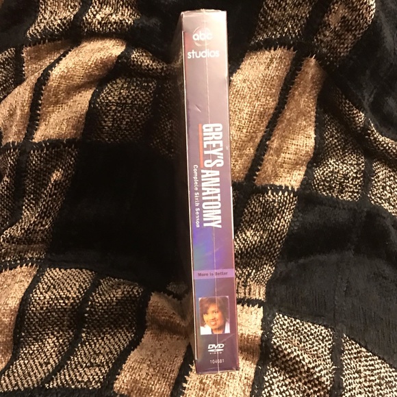 Grey’s Anatomy Season 6 Unopened - Picture 3 of 6